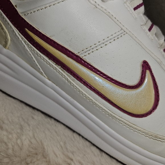 2006 Nike sneakers - Picture 5 of 7